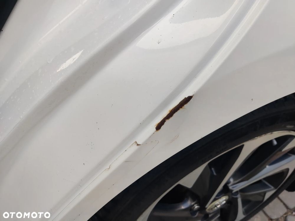 Toyota Auris Hybrid 135 Premium - 17