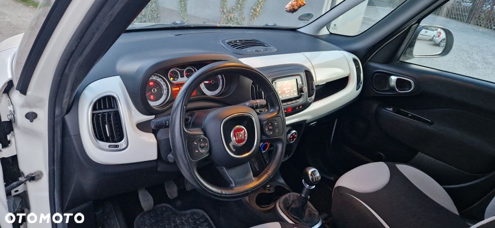 Fiat 500L Urban 1.4 16V Lounge - 6