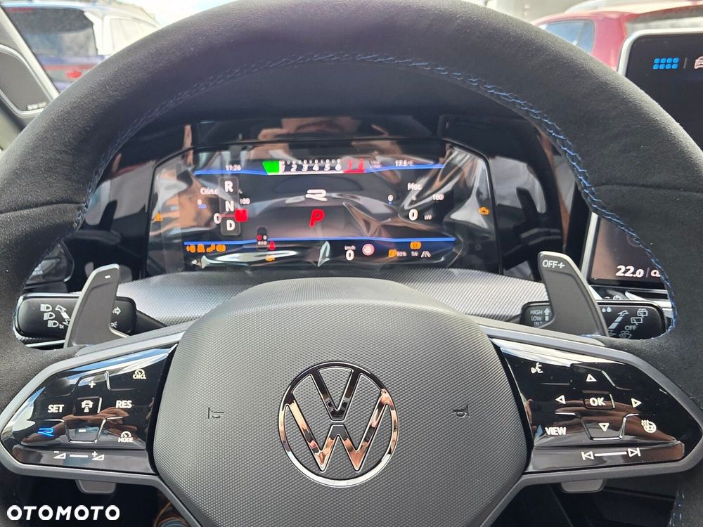 Volkswagen Golf - 16