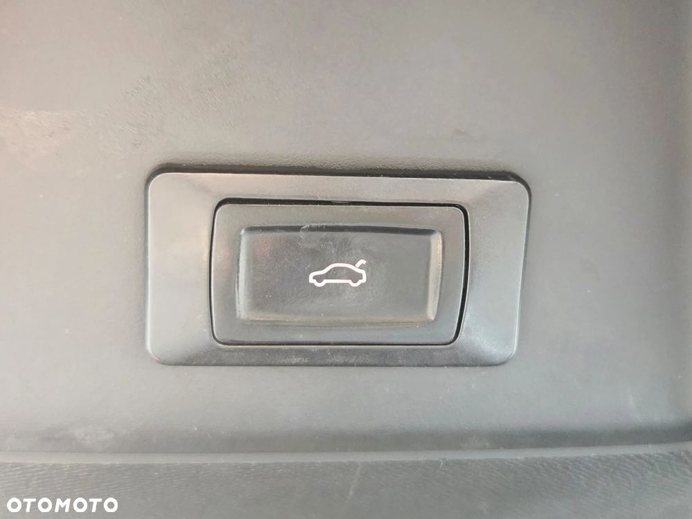 Peugeot 5008 1.6 BlueHDi Allure 7os - 16