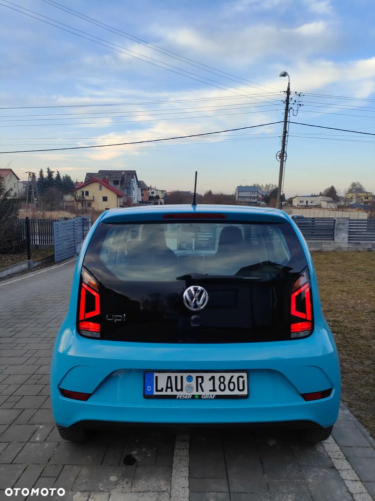 Volkswagen up! 1.0 Beats - 10