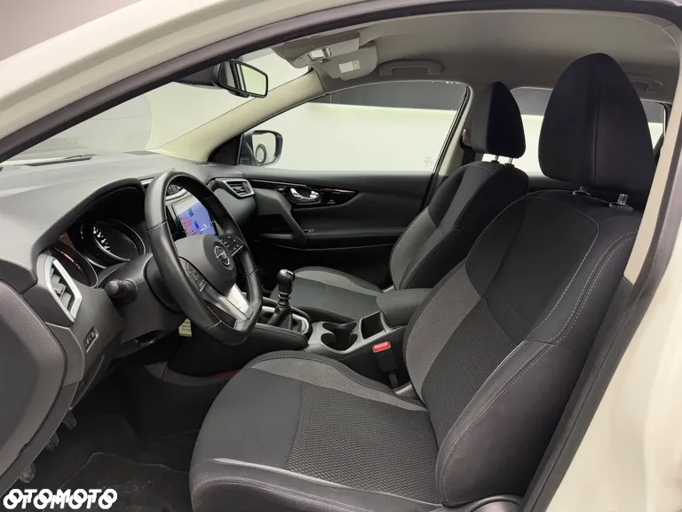 Nissan Qashqai 1.2 DIG-T Visia EU6 - 24