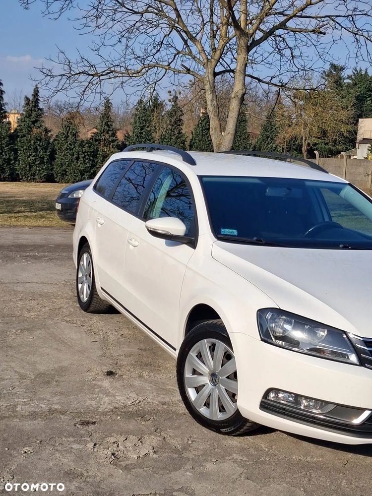 Volkswagen Passat 2.0 TDI Comfortline - 4