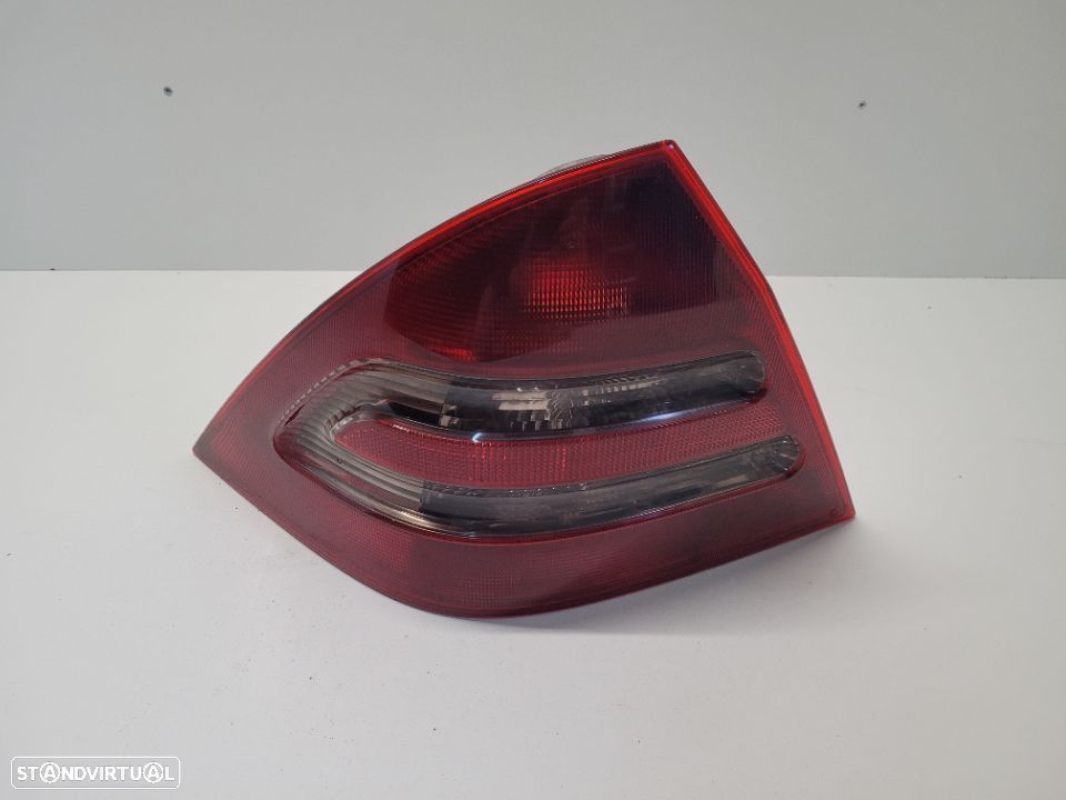 Farolim esquerdo Mercedes C-CLASS W203 - 1