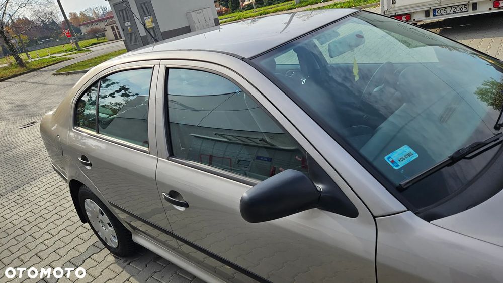 Skoda Octavia 1.4 Tour - 10