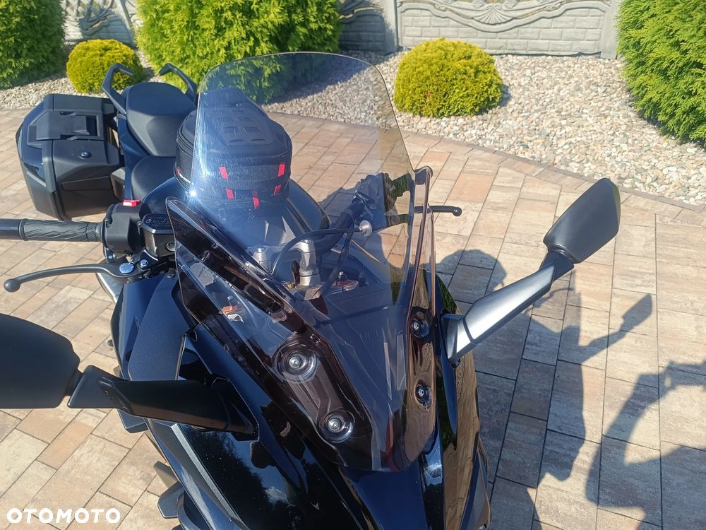 Suzuki GSX 1000 - 14