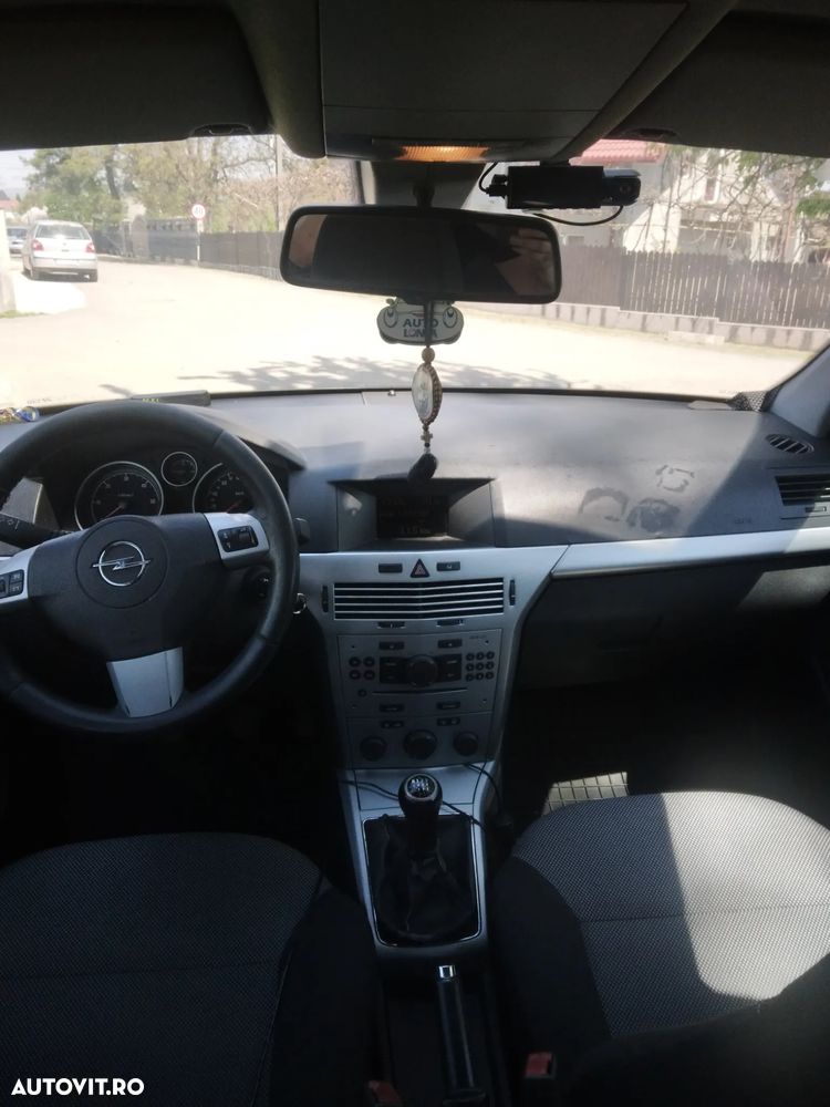 Opel Astra 1.3 CDTI Cosmo - 8