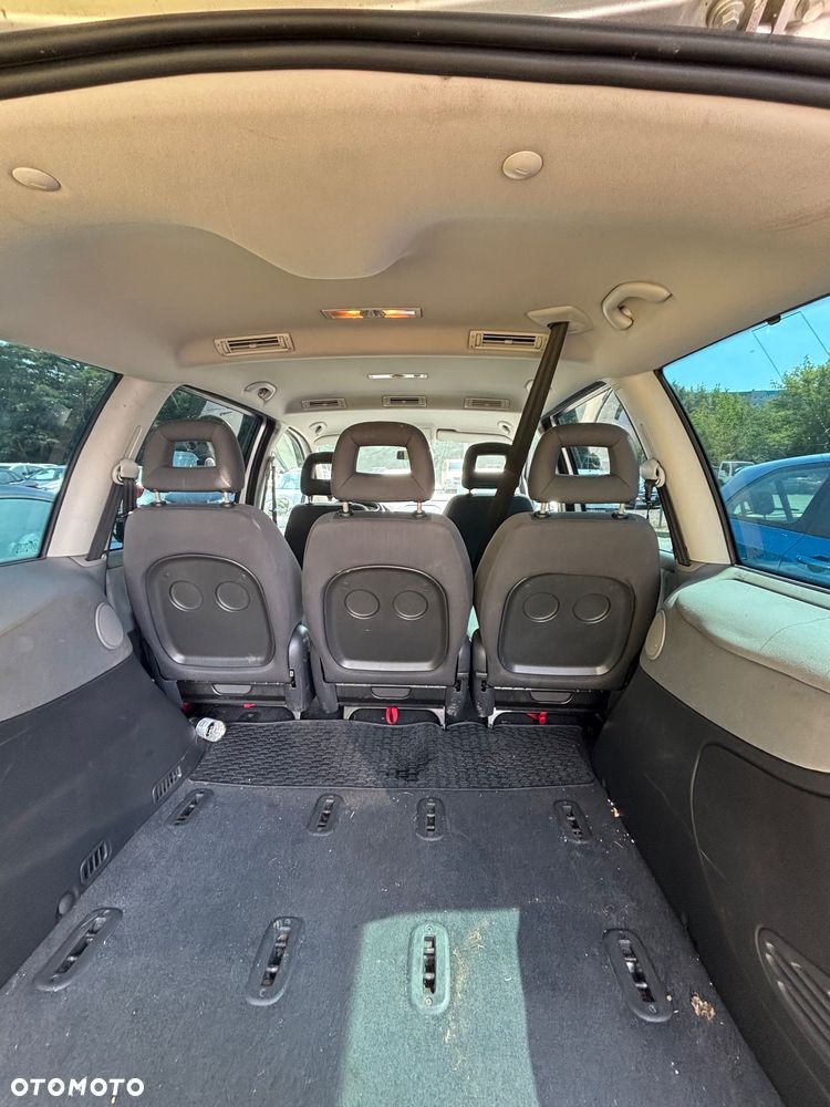 Volkswagen Sharan - 9