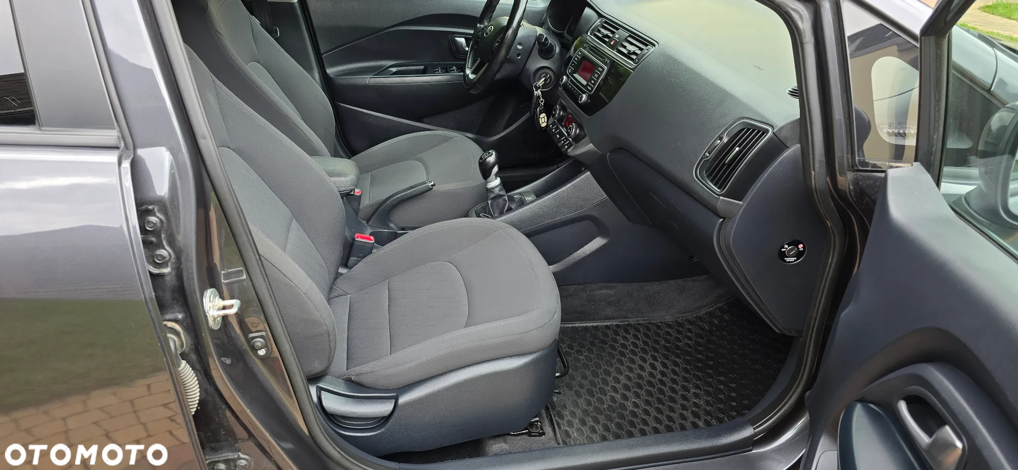 Kia Rio 1.4 XL Business Line - 17
