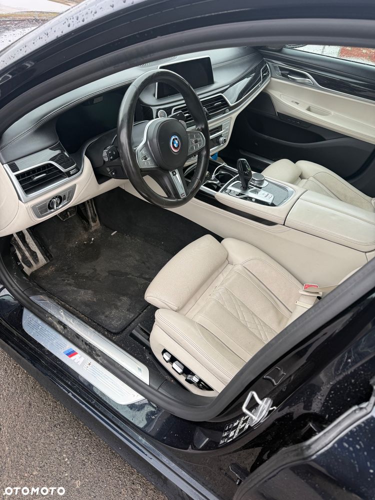 BMW Seria 7 400 d 4-Matic 9G-TRONIC - 6