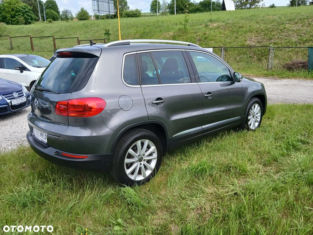 Volkswagen Tiguan - 12