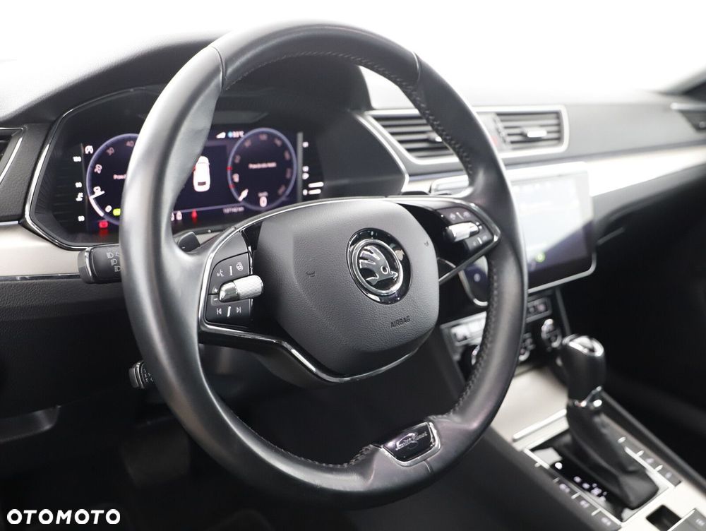 Skoda Superb 2.0 TDI SCR L&K DSG - 10