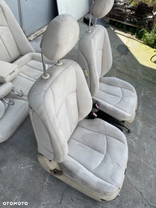 mercedes e 211 lift fotel kanapa bezowa beż fotele jasne - 9