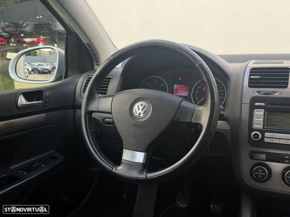 VW Golf 1.9 TDi BlueM. Confortline - 20