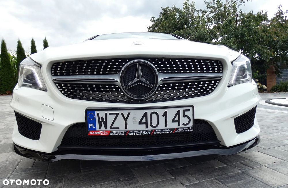 Mercedes-Benz CLA 200 7G-DCT AMG Line - 33