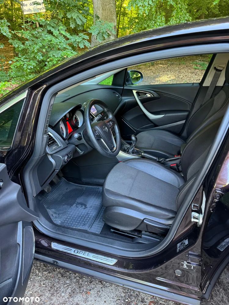 Opel Astra 1.4 T Cosmo S&S - 19