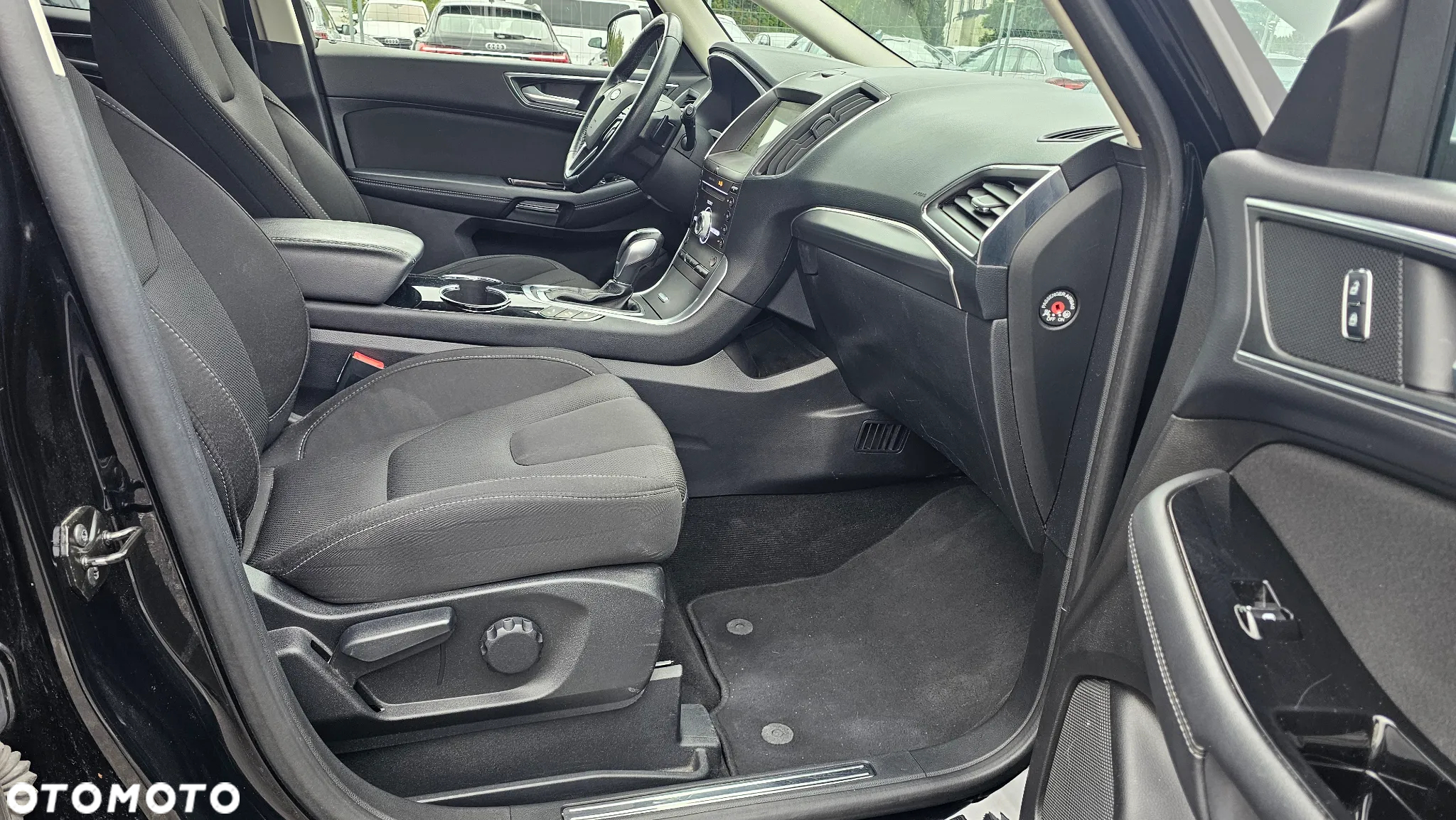 Ford S-Max 2.0 EcoBlue Titanium - 9