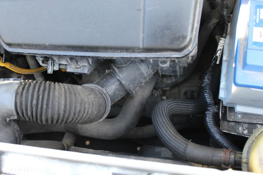 Dacia Logan 1.2 16V Ambiance - 31