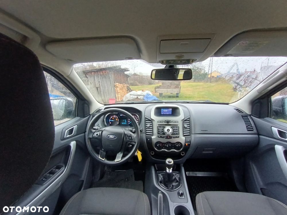 Ford Ranger XLT - 26