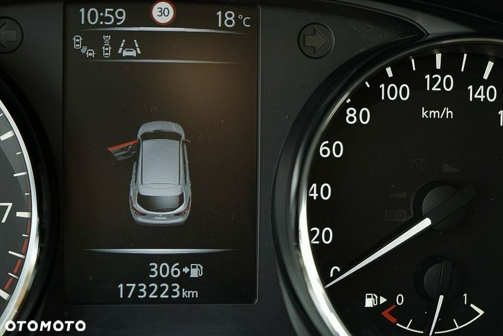 Nissan Qashqai - 36