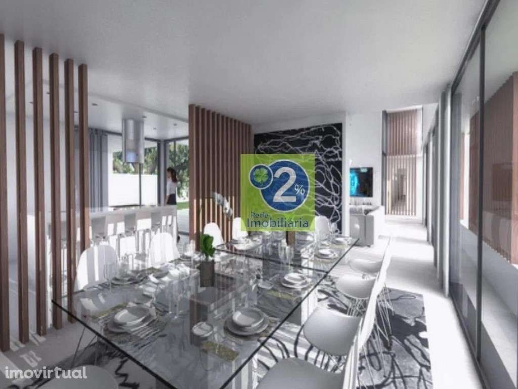 Moradia de excelentes áreas! - Grande imagem: 4/9