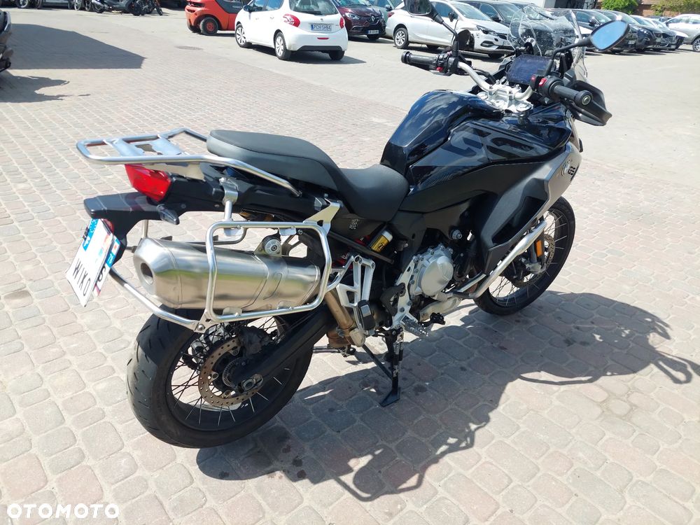 BMW F - 5