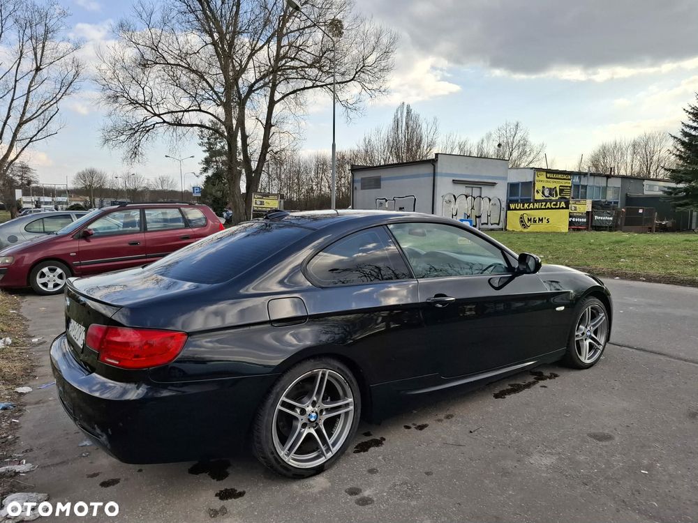 BMW Seria 3 318i - 5