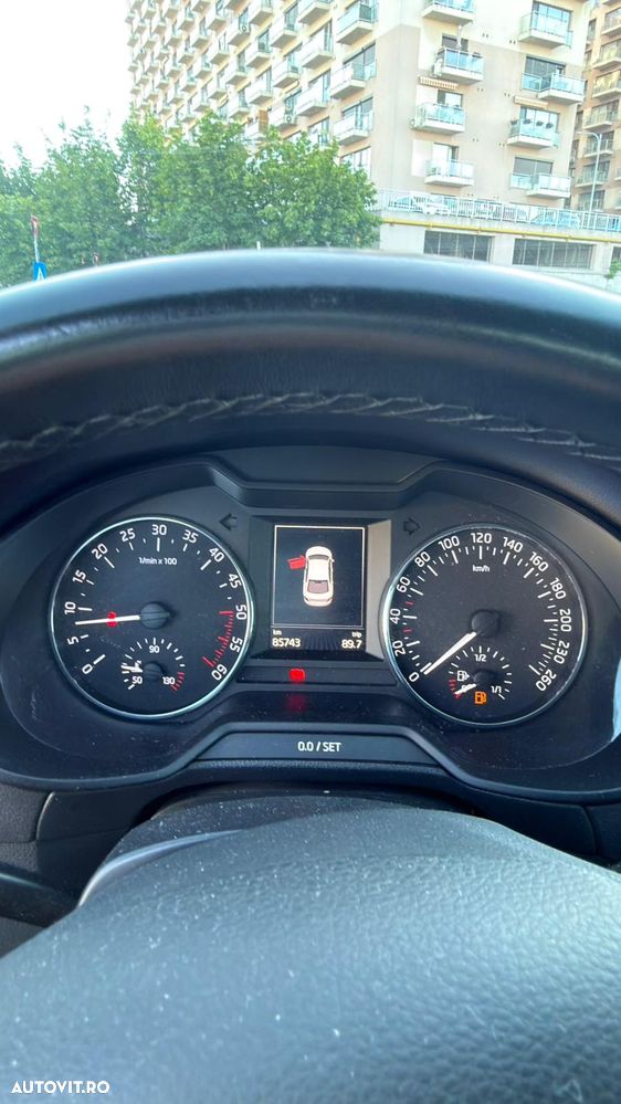 Skoda Octavia 2.0 TDI Style - 5