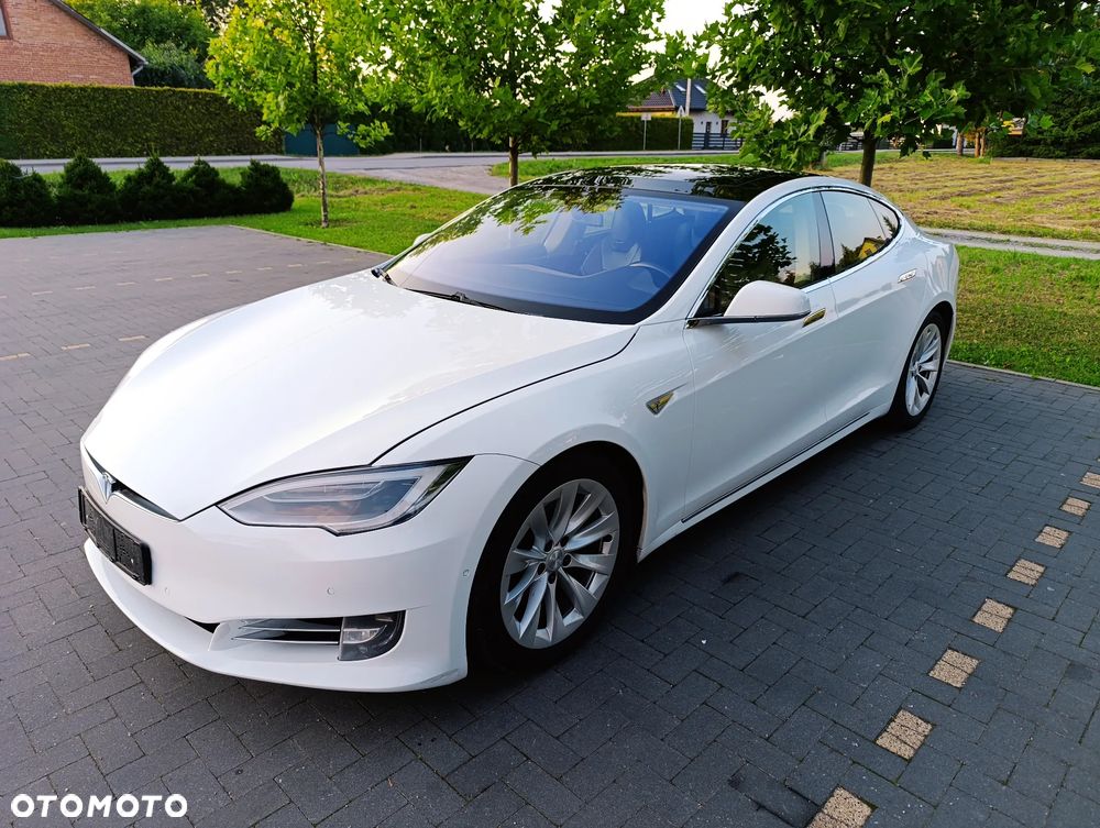 Tesla Model S Long Range Plus - 26