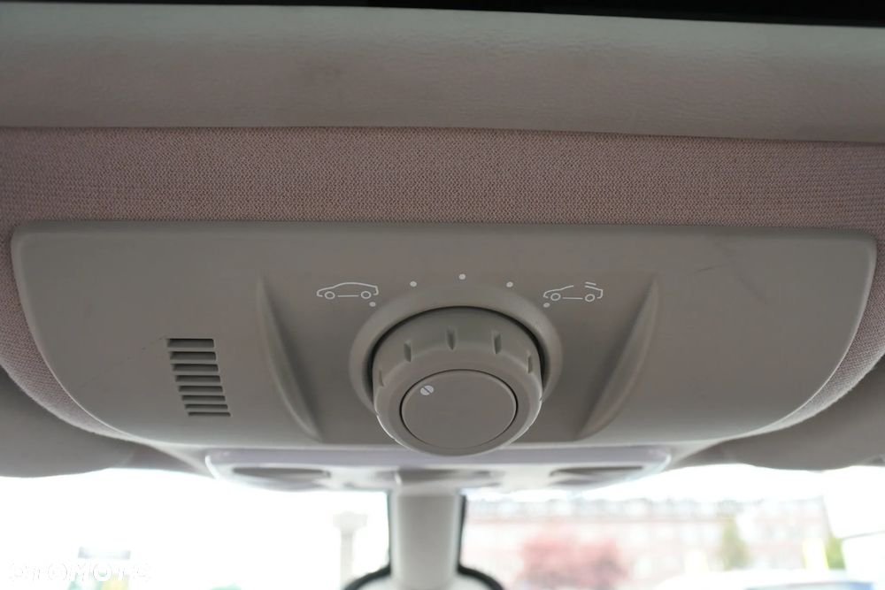 Renault Scenic ENERGY TCe 130 BOSE EDITION - 26