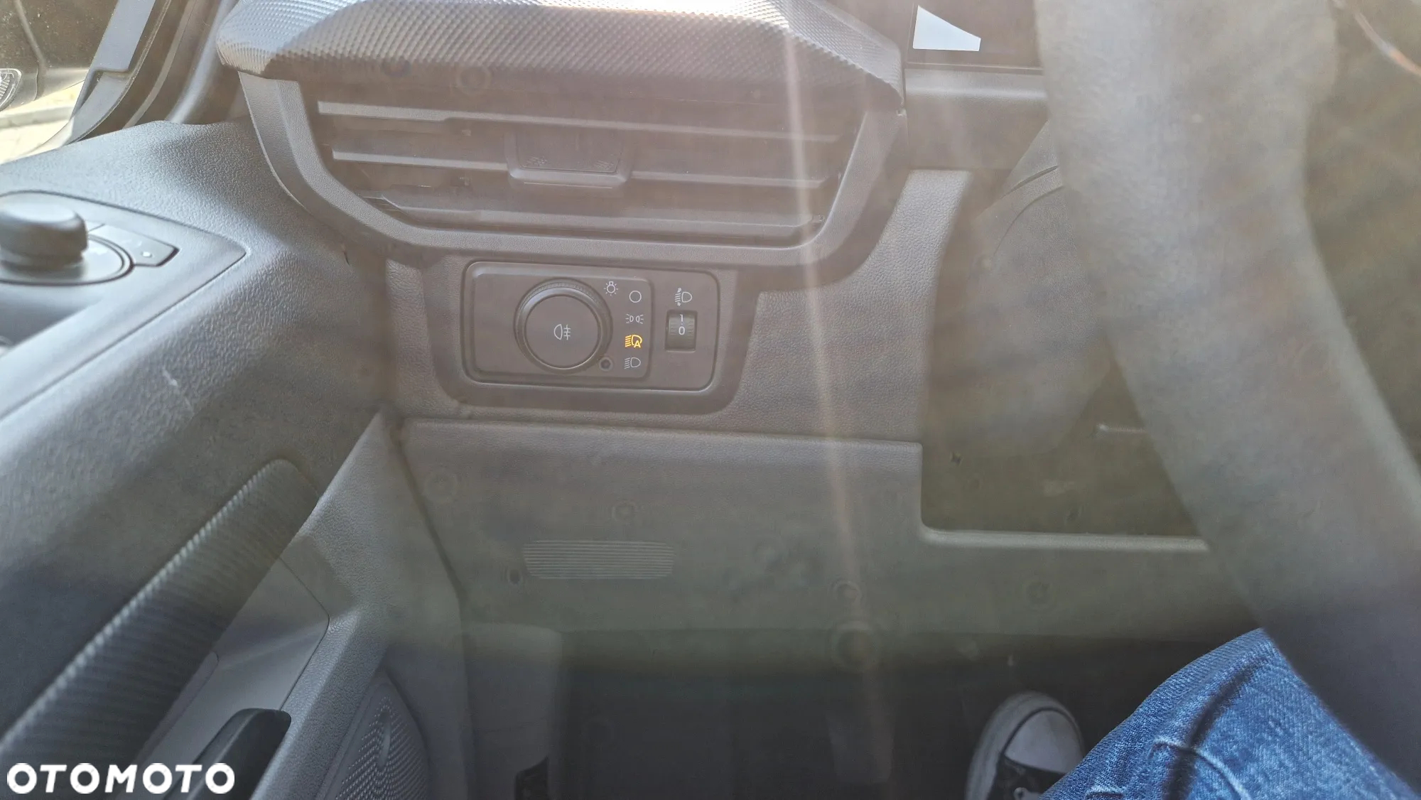Ford TRANSIT CUSTOM VAN V710 L1H1 - 17