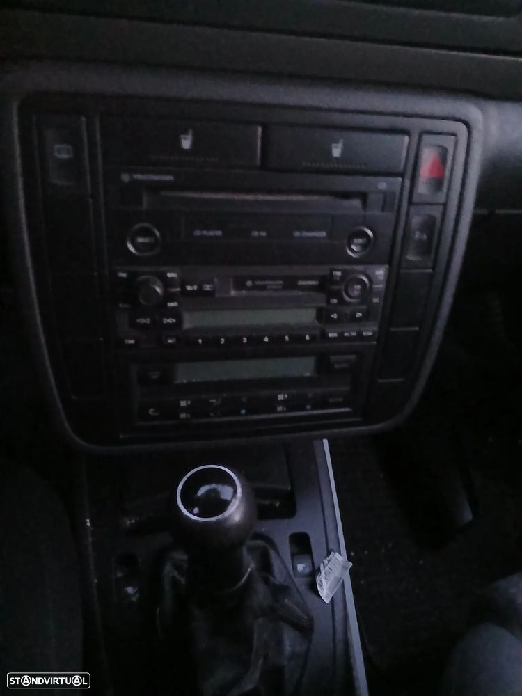 VW Sharan 1.9 TDi Confortline - 1