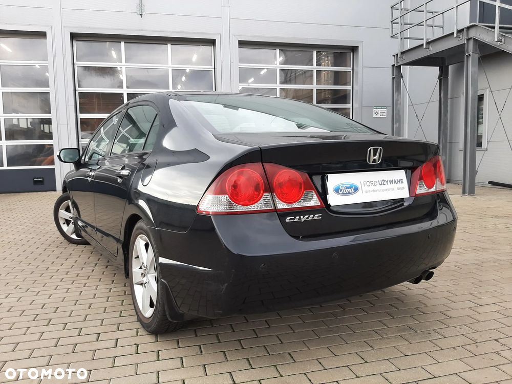 Honda Civic 1.8 Executive - 10