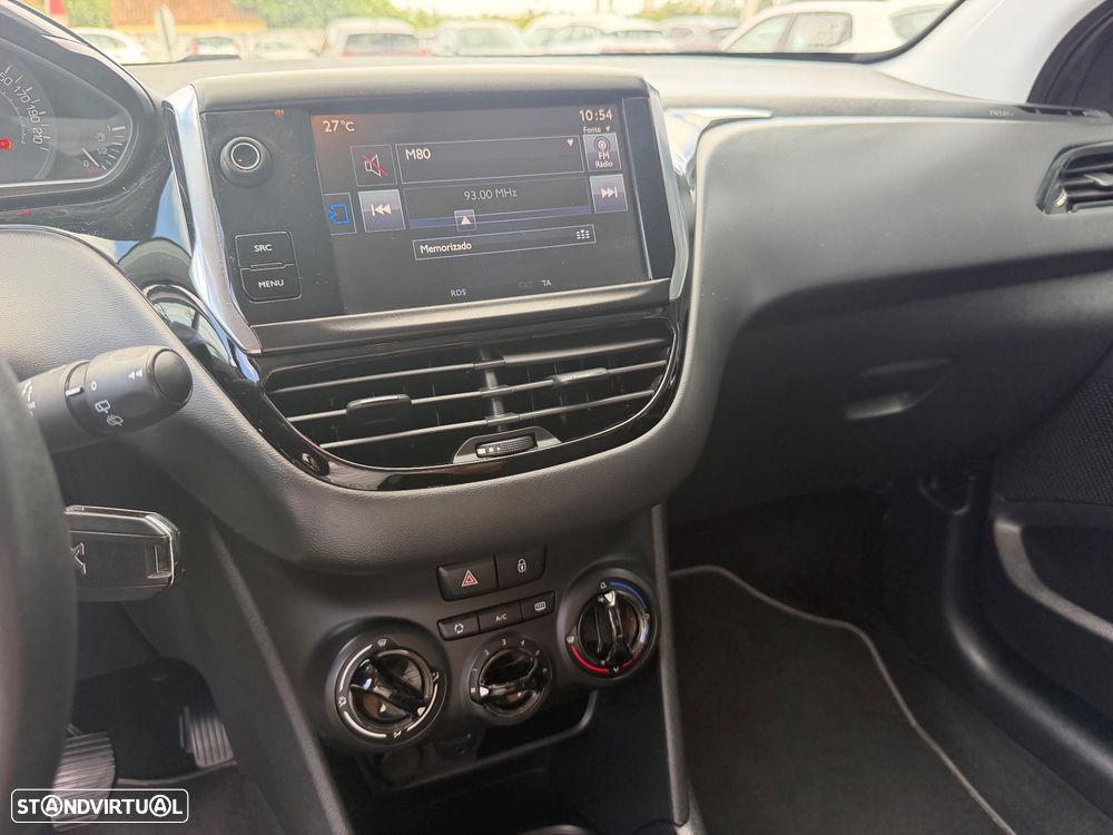Peugeot 208 1.6 BlueHDi Style - 12