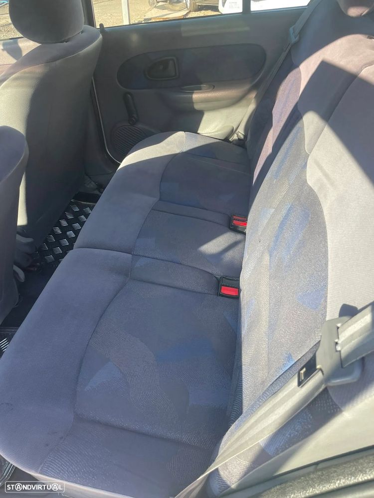 Renault Clio 1.2 - 10