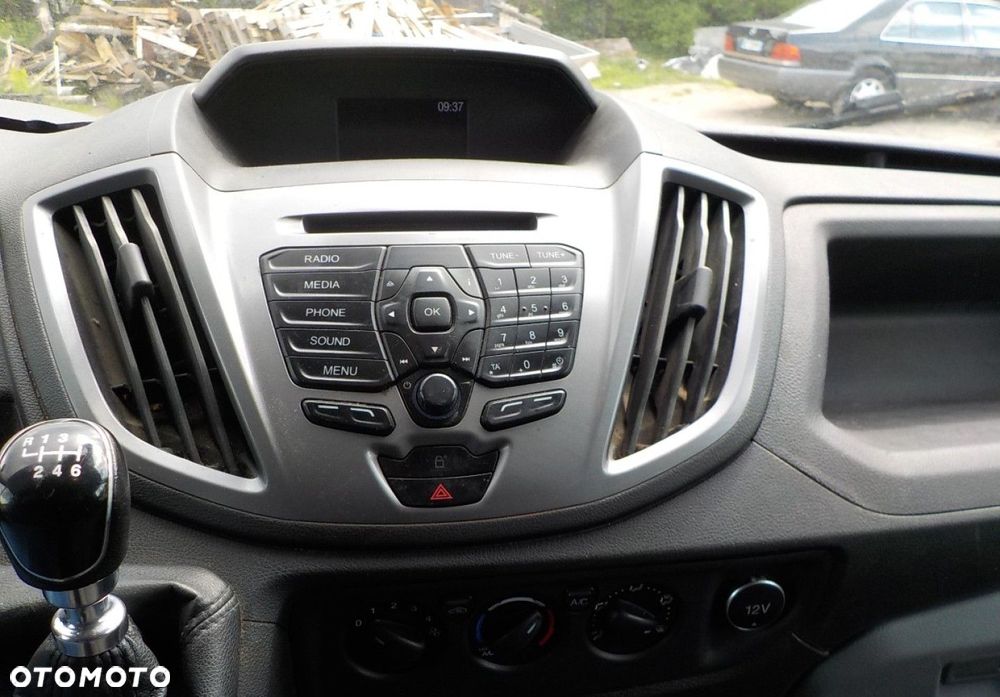 Ford Transit - 25