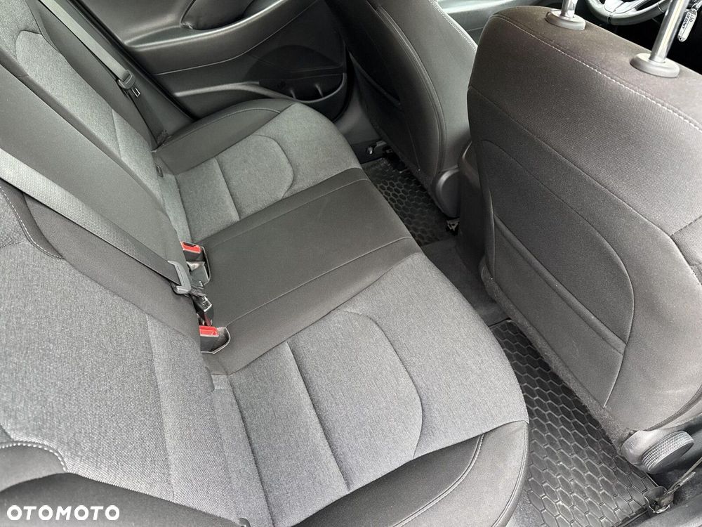 Hyundai i30 1.5 DPI Smart - 38