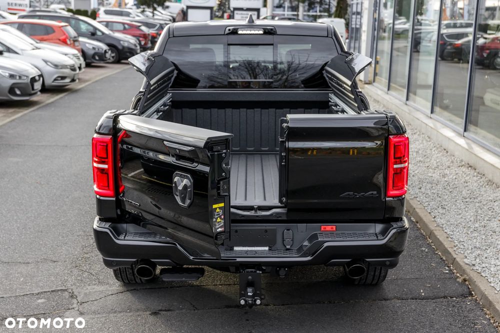 RAM 1500 Limited Night - 23