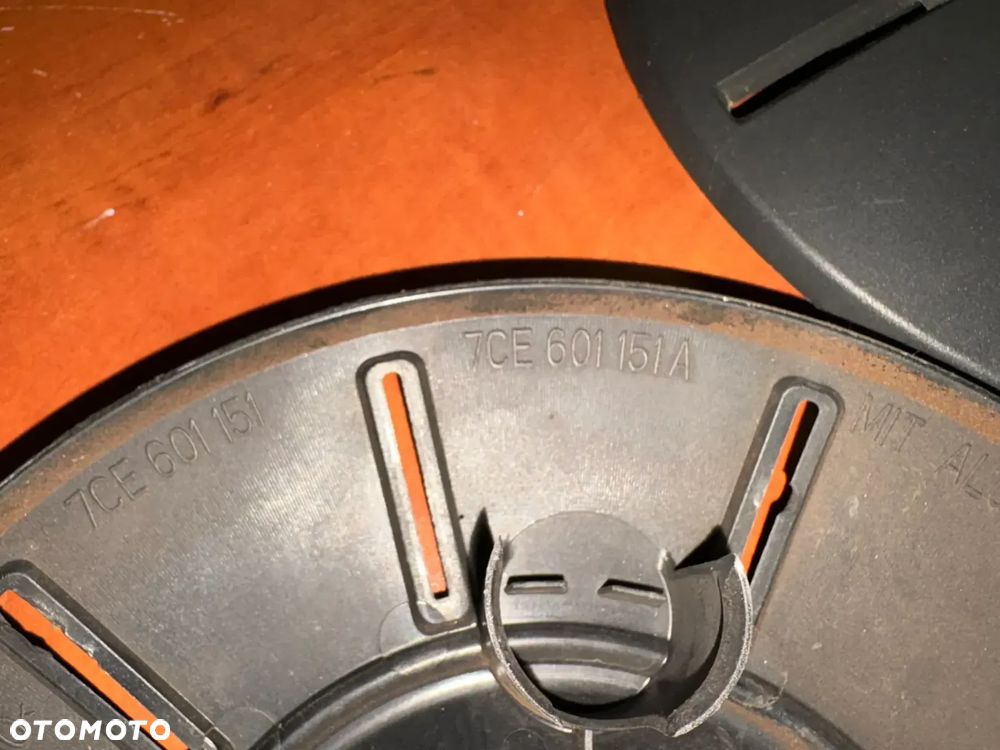 MAN TGE DEKIELEK KOŁPAK FELGI 7CE601151A - 3