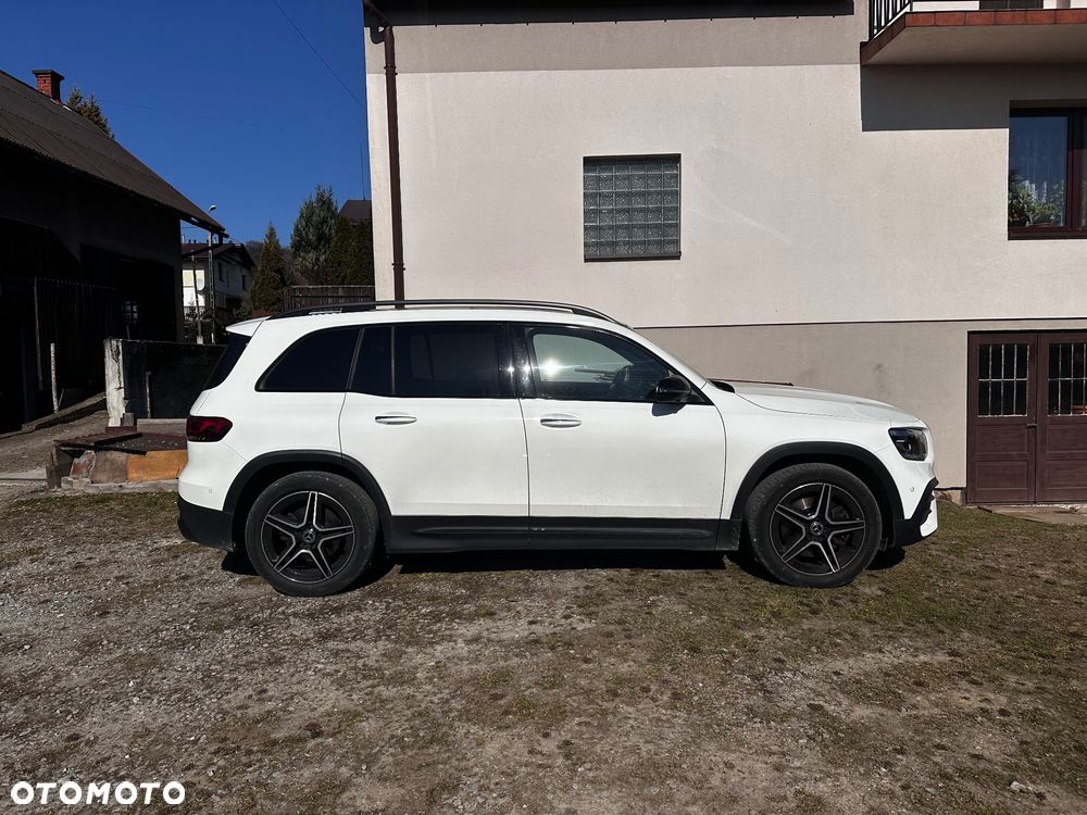 Mercedes-Benz GLB 250 4-Matic 8G-DCT - 4