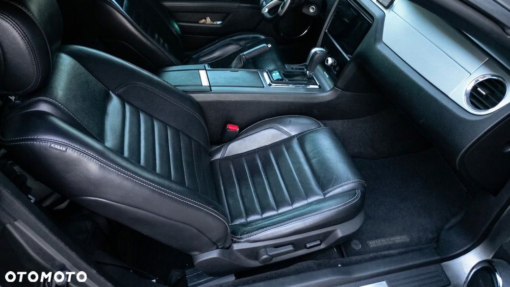 Ford Mustang 3.7 V6 Premium - 19