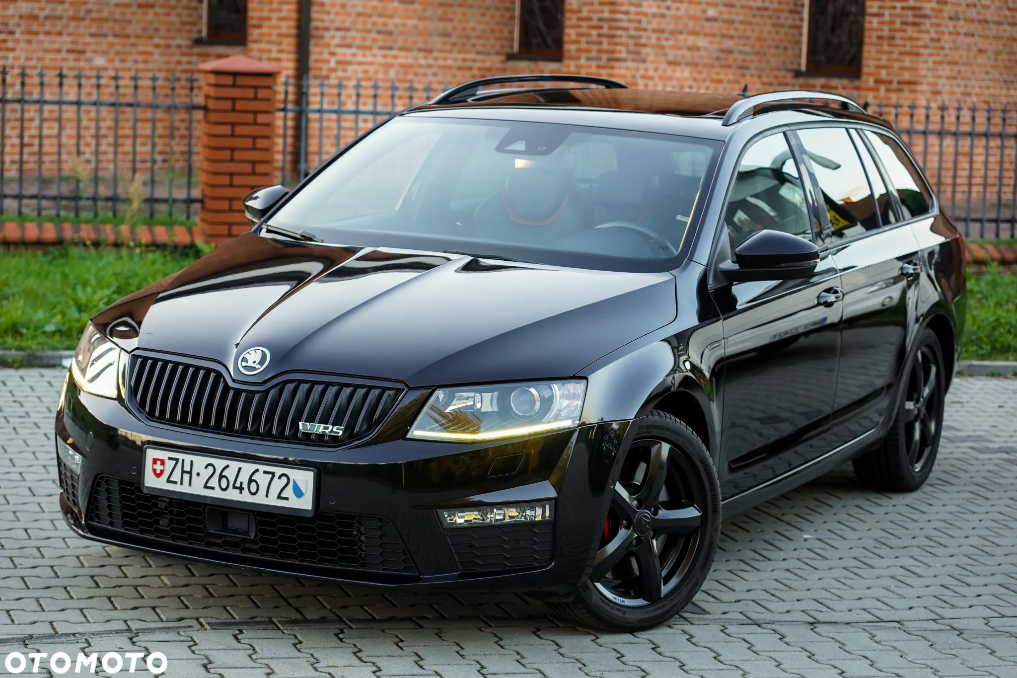 Skoda Octavia 2.0 TDI RS DSG - 2