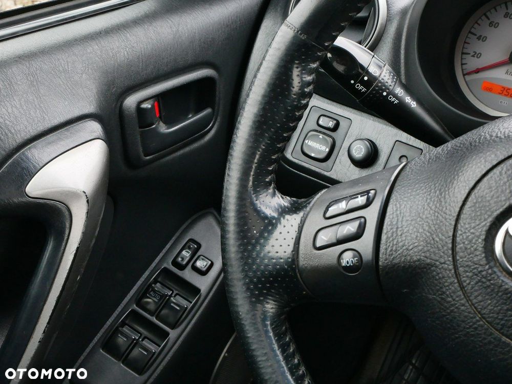 Toyota RAV4 D-4D 4x4 Executive - 17