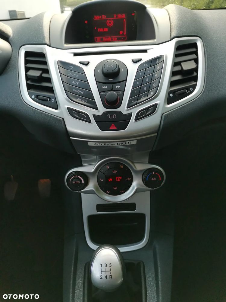Ford Fiesta 1.25 Titanium - 11