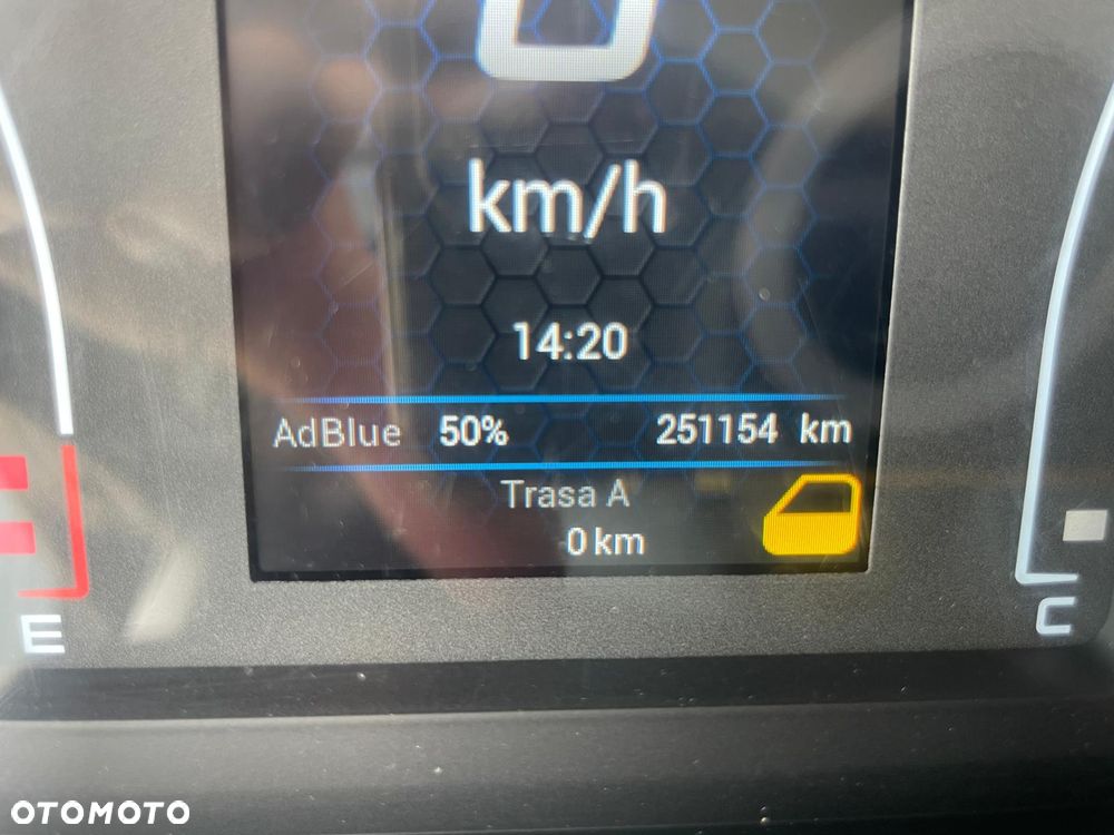Iveco 35S18 10EP Plandeka Ledy Kabina Sypialna - 11