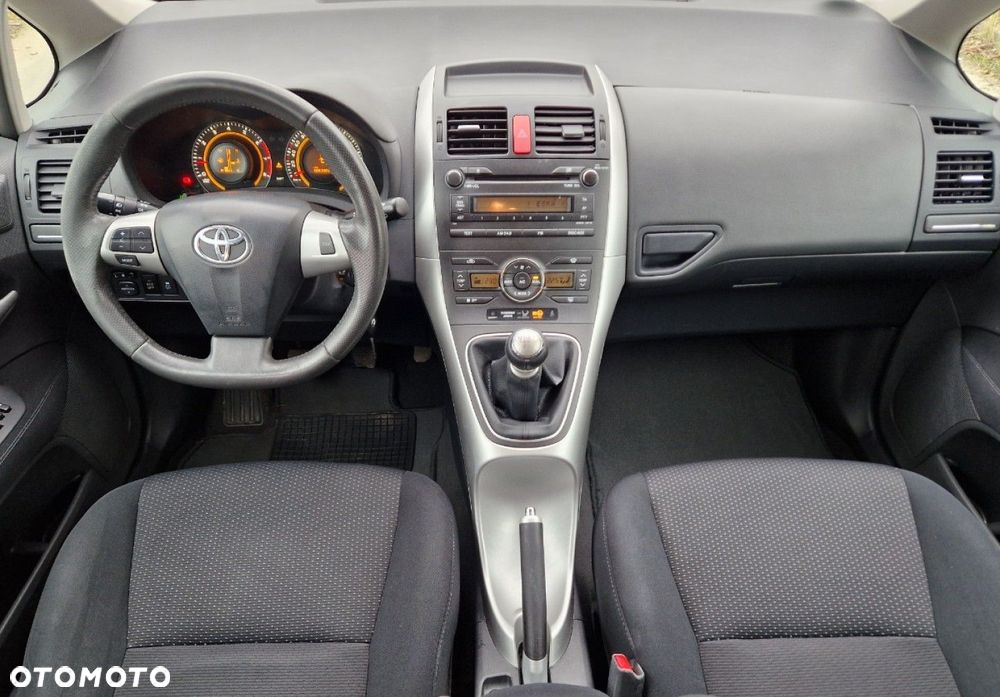 Toyota Auris 1.33 Dual-VVT-i Life - 25
