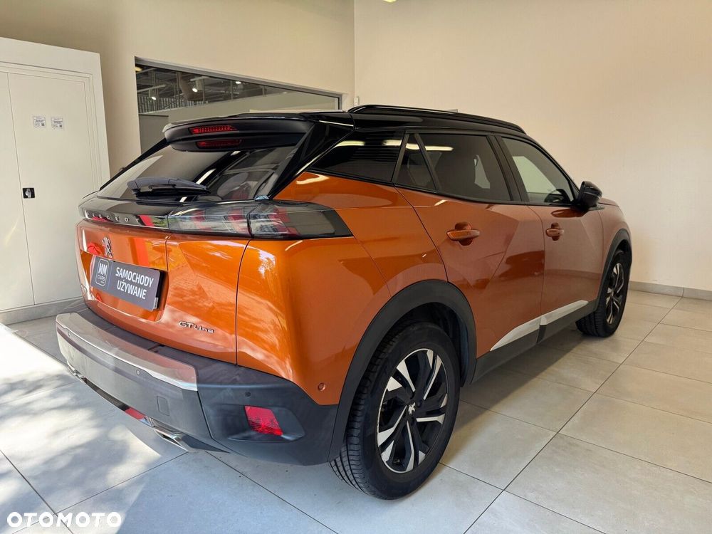 Peugeot 2008 1.2 PureTech GT Line S&S - 4