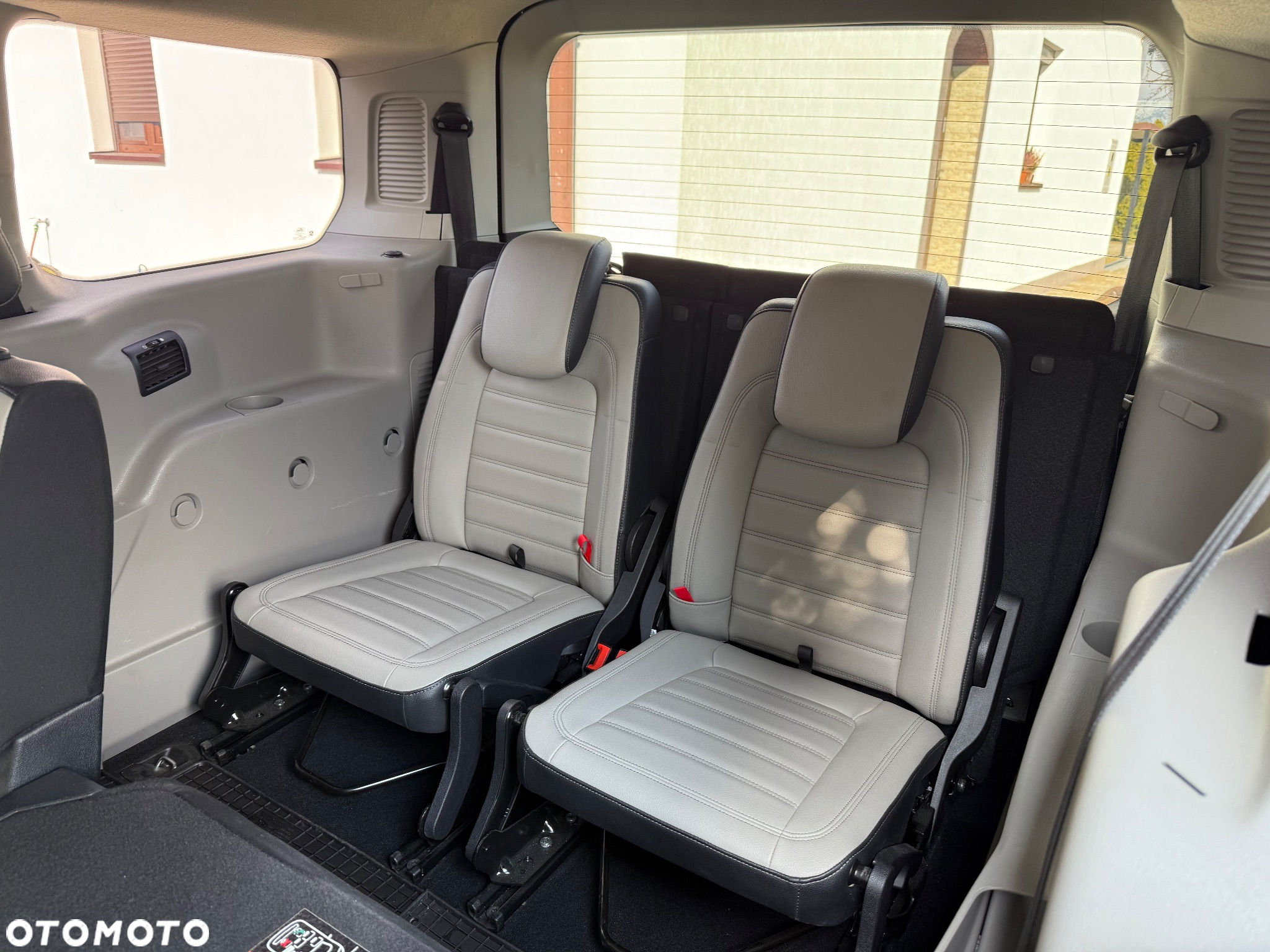 Ford Tourneo Connect Grand - 21
