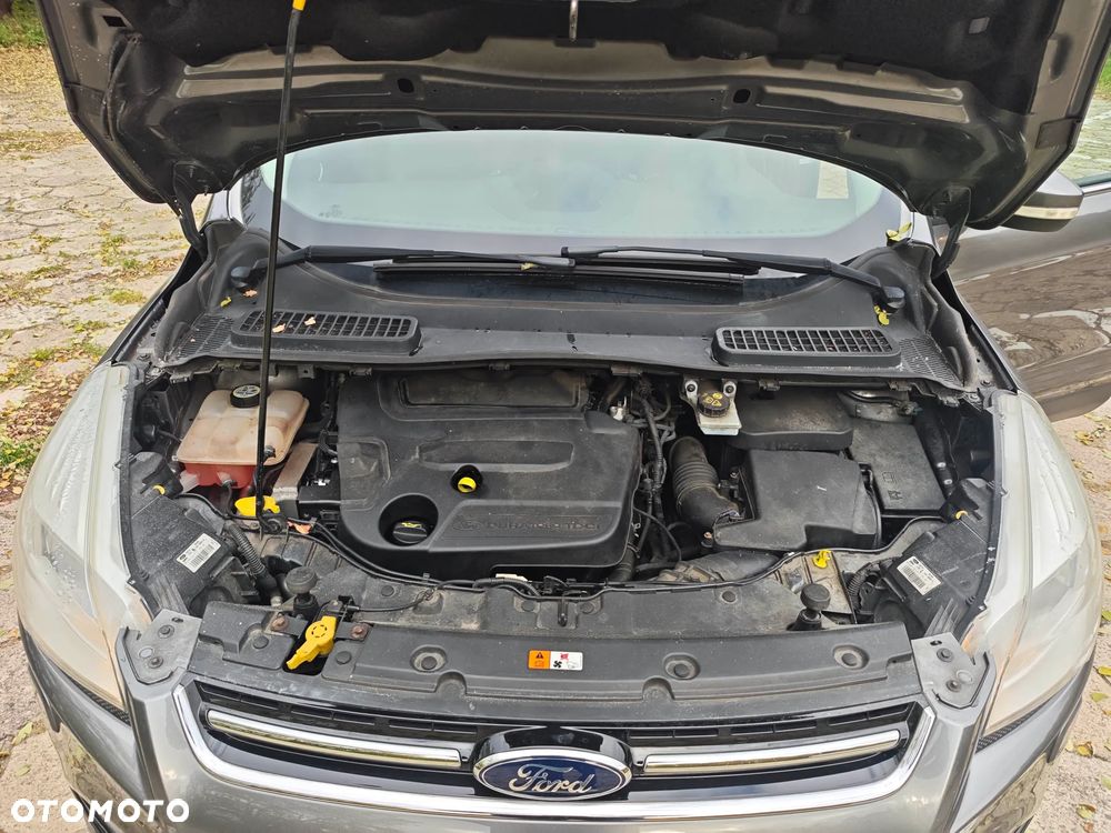 Ford Kuga 2.0 TDCi 4x4 Titanium - 29