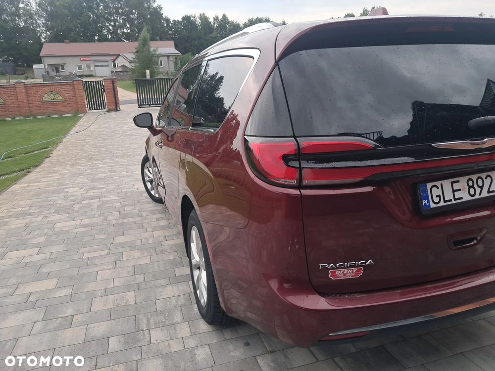 Chrysler Pacifica - 25